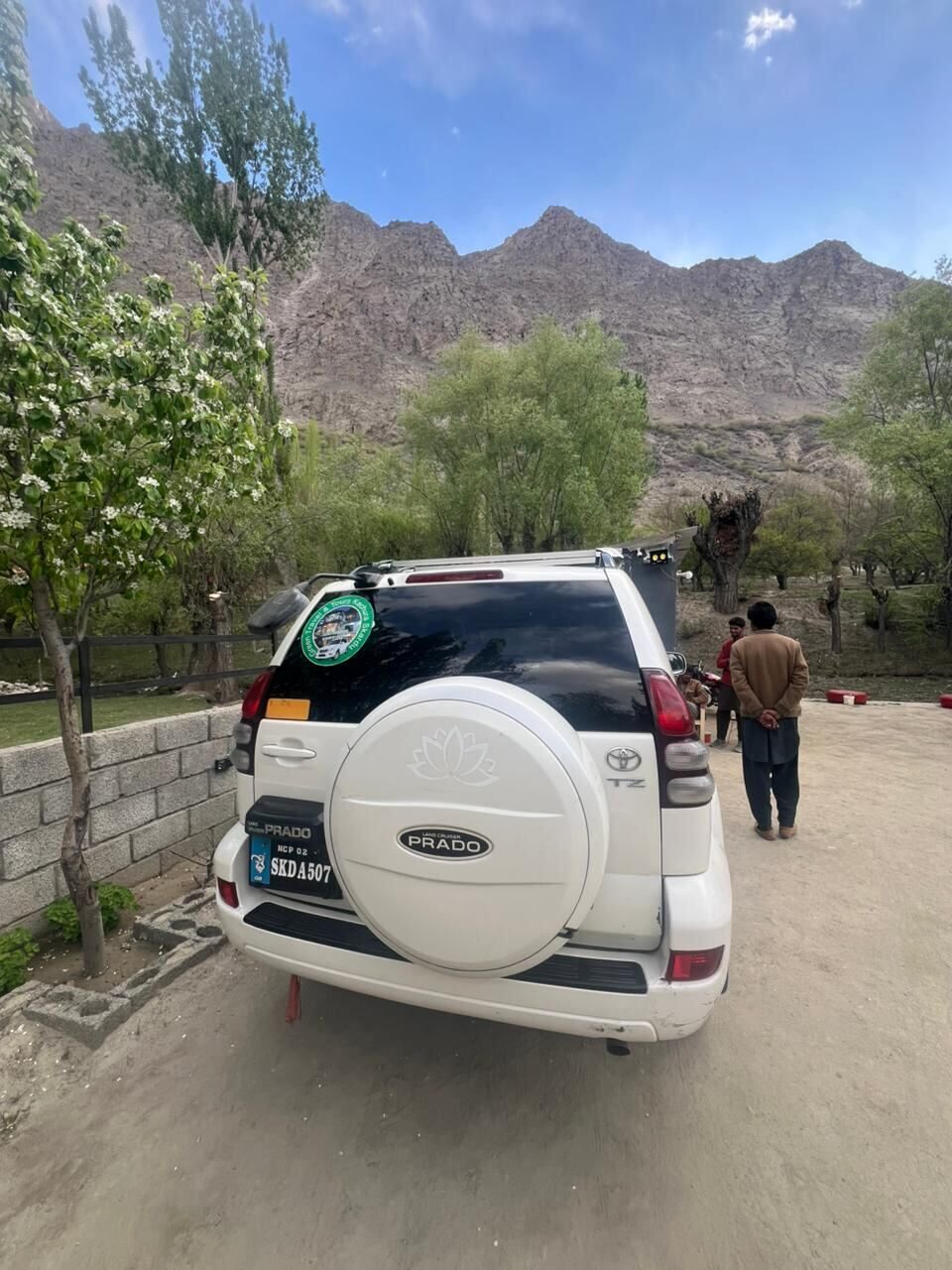 Kachura Lake